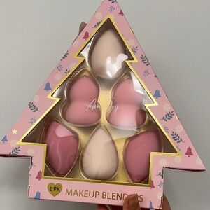 Pink and Cream Makeup Blenders Set